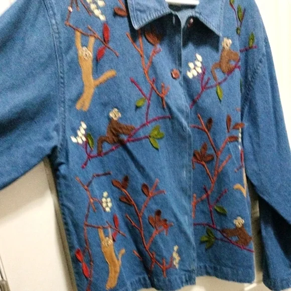 Tantrums Blue Denim Shirt with Embroidered Sloths and Flowers-Such A Unique Find - Picture 6 of 7